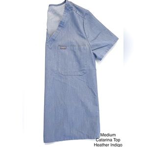 Figs Catarina Top, Size Medium, Heather Indigo
Well loved but in good condition